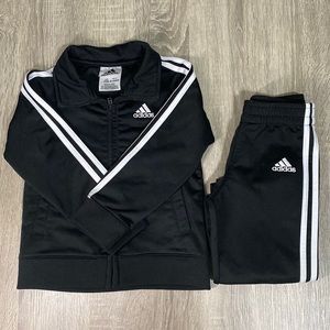 Adidas Track Suit ⭐️